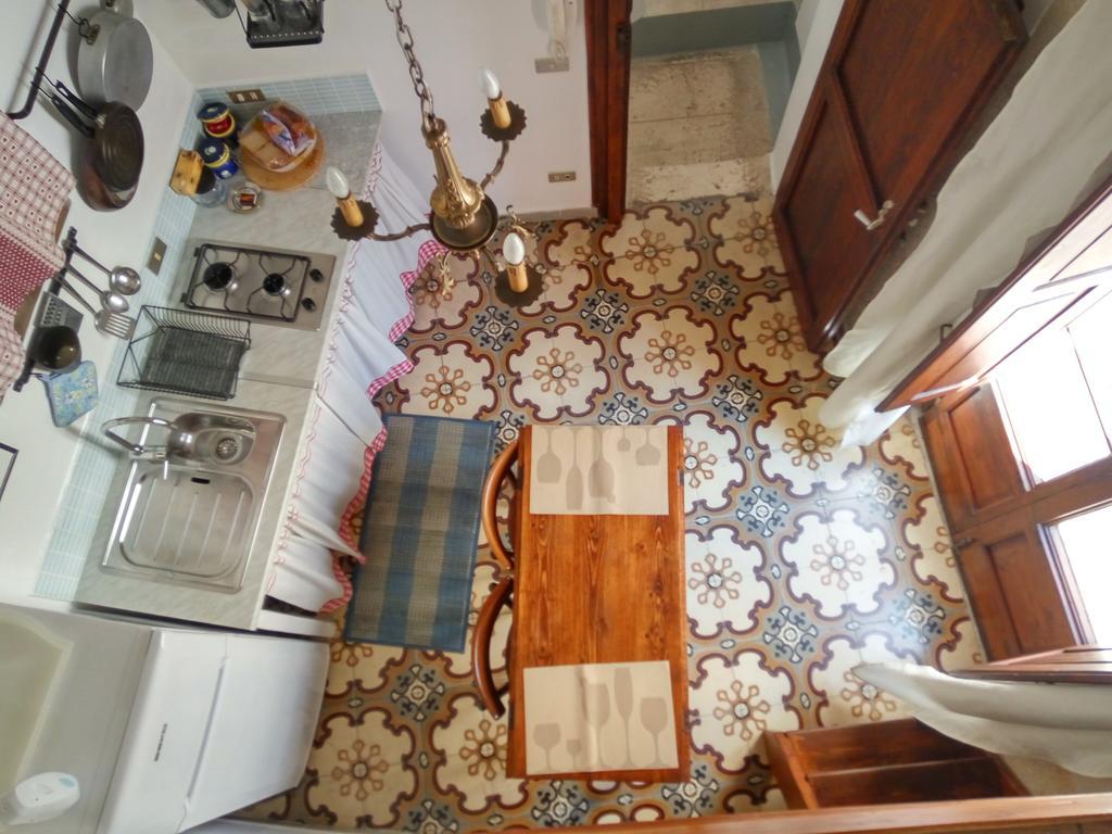Arco Sallustio Monopoli Esterno foto